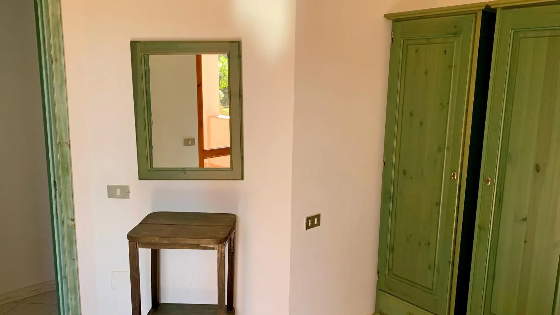 Apartment Casa Romina By La Via Del Mare Viaggi E Vacanze Villasimius